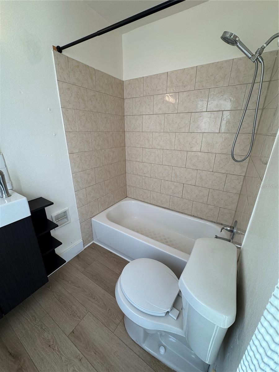 ROSEDALE - Residential Income