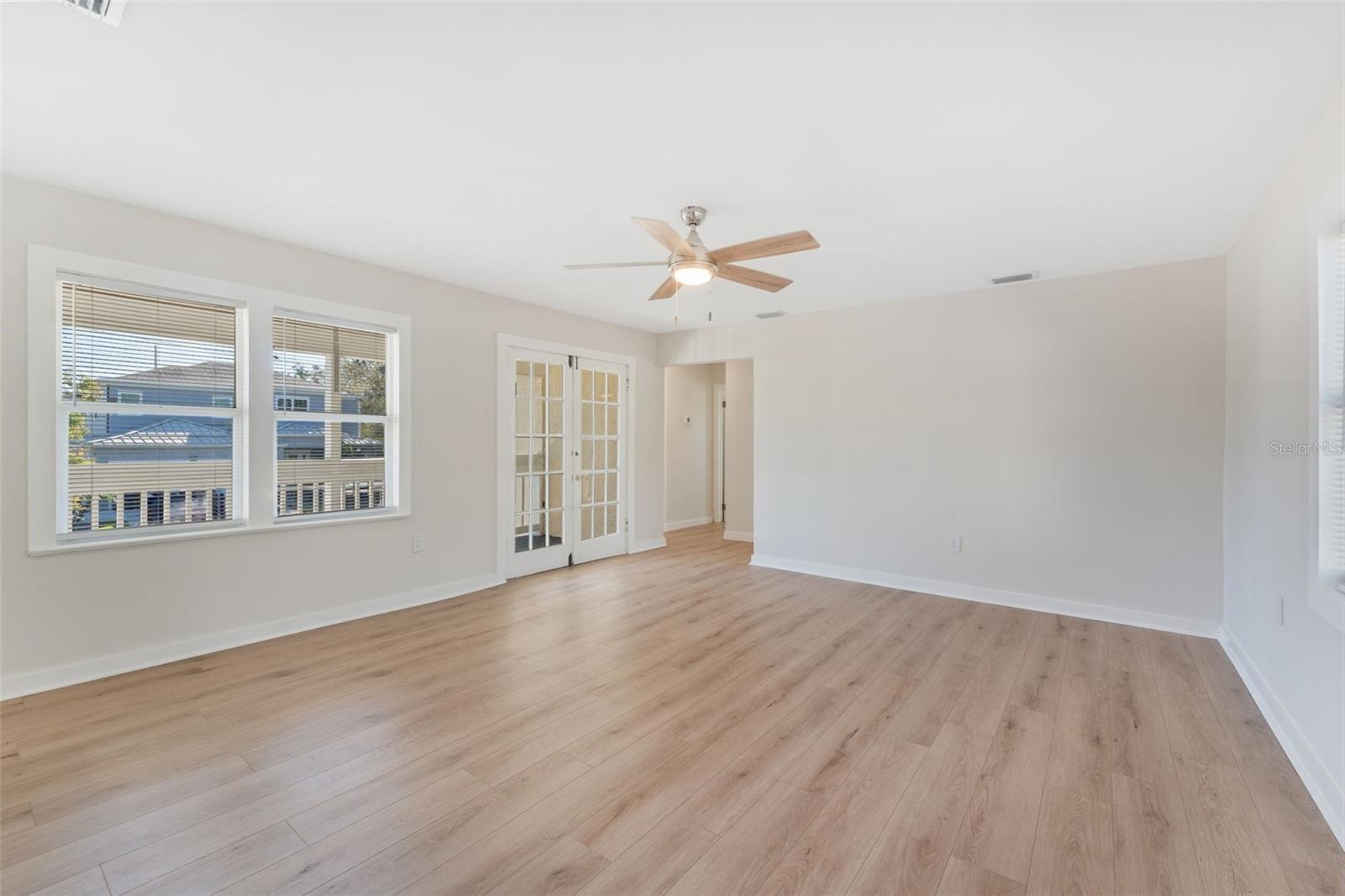 ROSEDALE - Residential Income