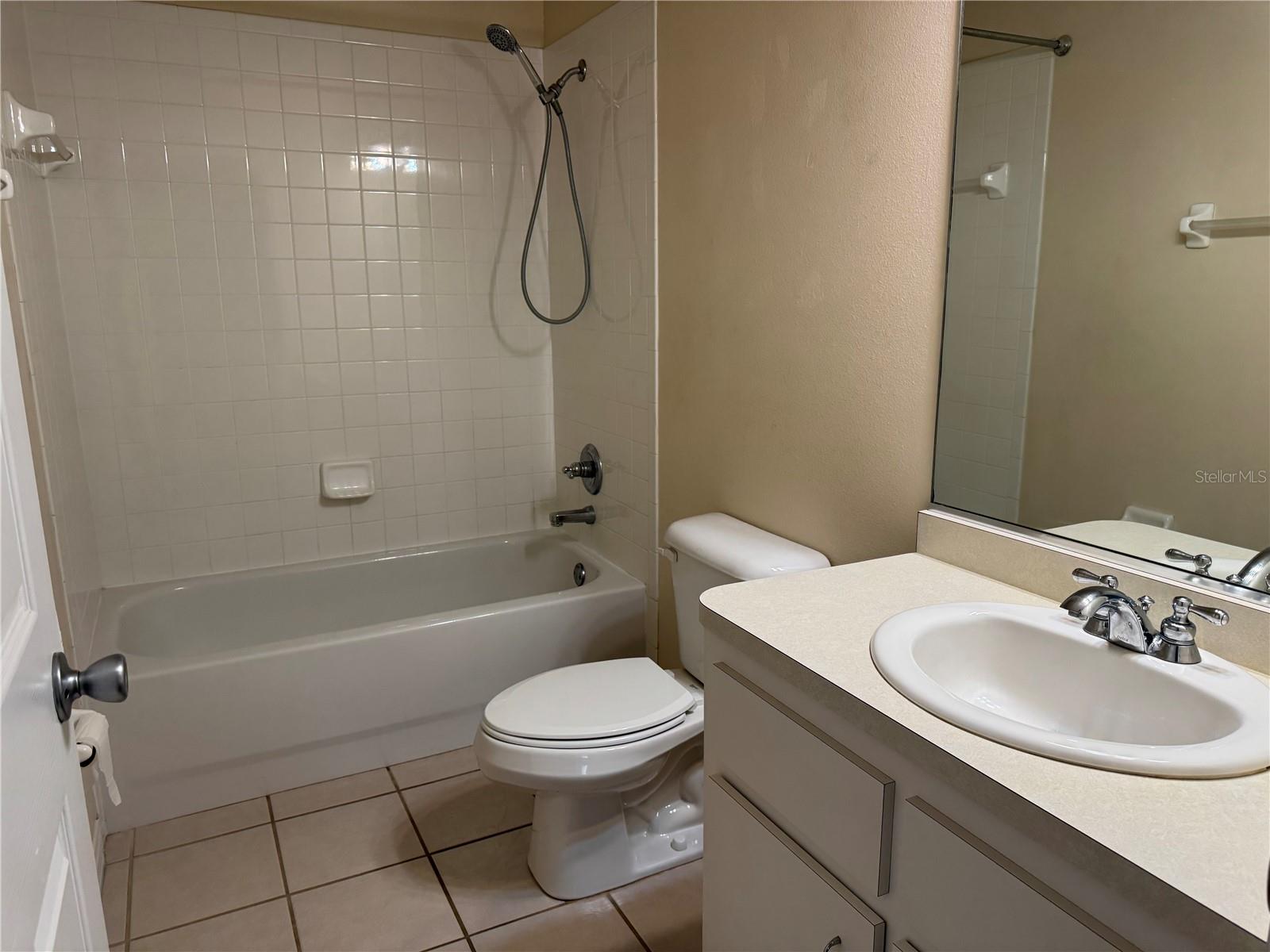 MARION OAKS UN 7 - Residential Lease