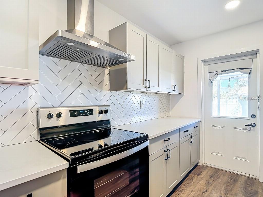 GANDY MANOR - Residential