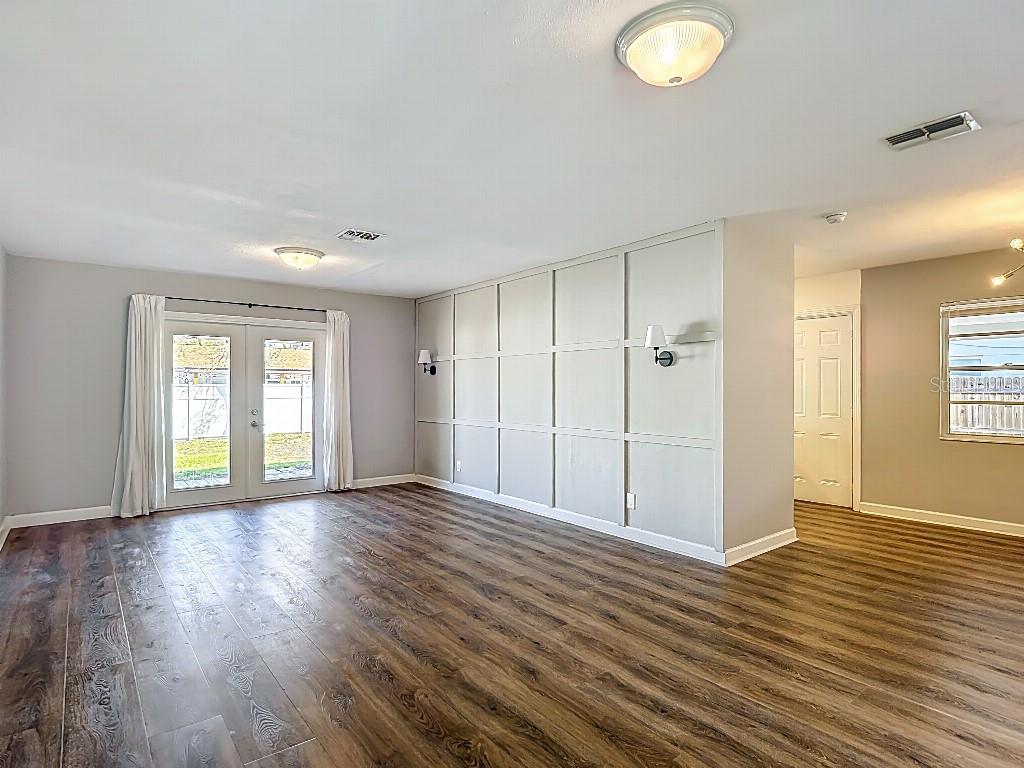 GANDY MANOR - Residential