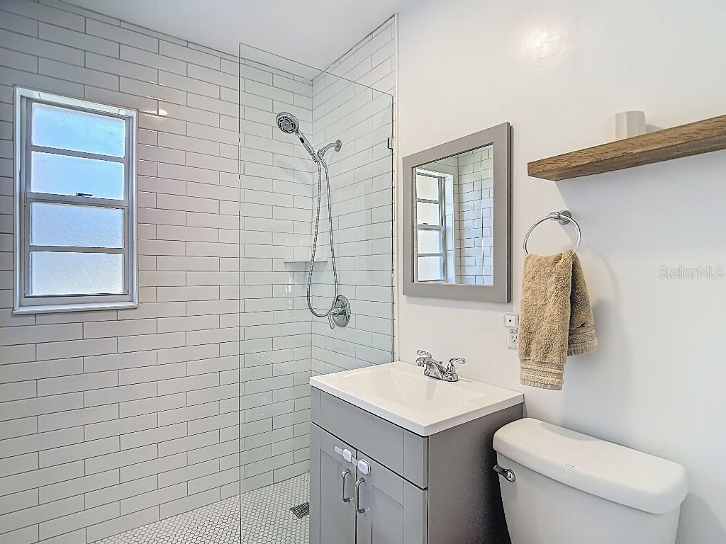 GANDY MANOR - Residential