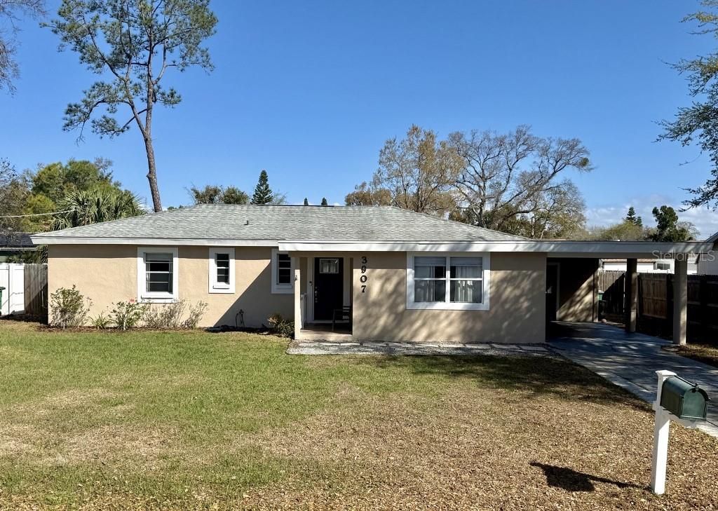 Photo of 3907 W Rogers Avenue, Tampa, FL 33611 (MLS # TB8483490)