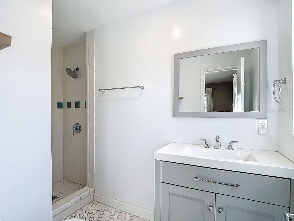 GANDY MANOR - Residential