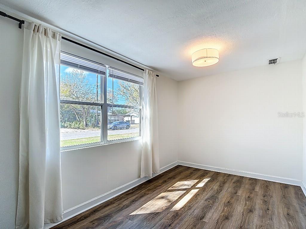 GANDY MANOR - Residential