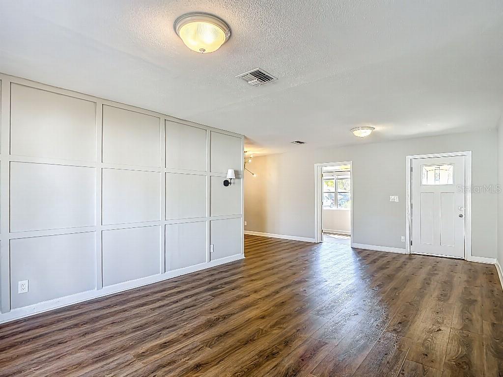 GANDY MANOR - Residential