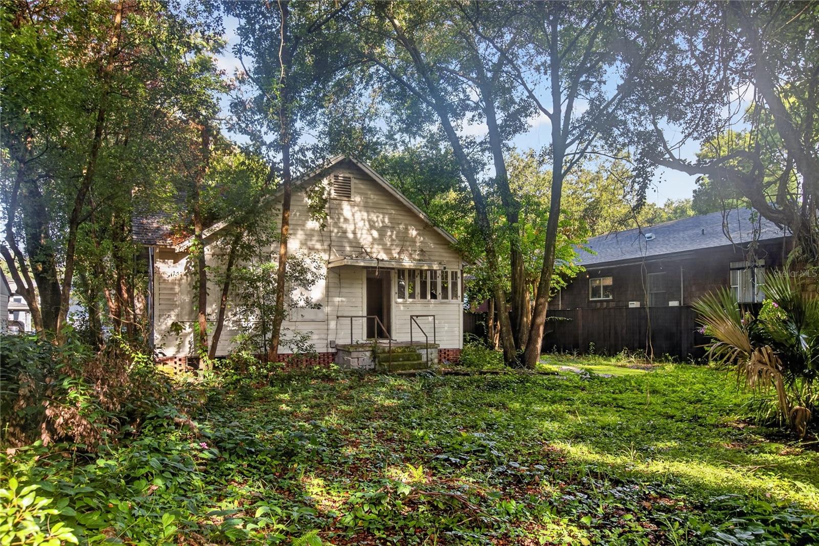 27 N MILLS AVENUE - Photo 2