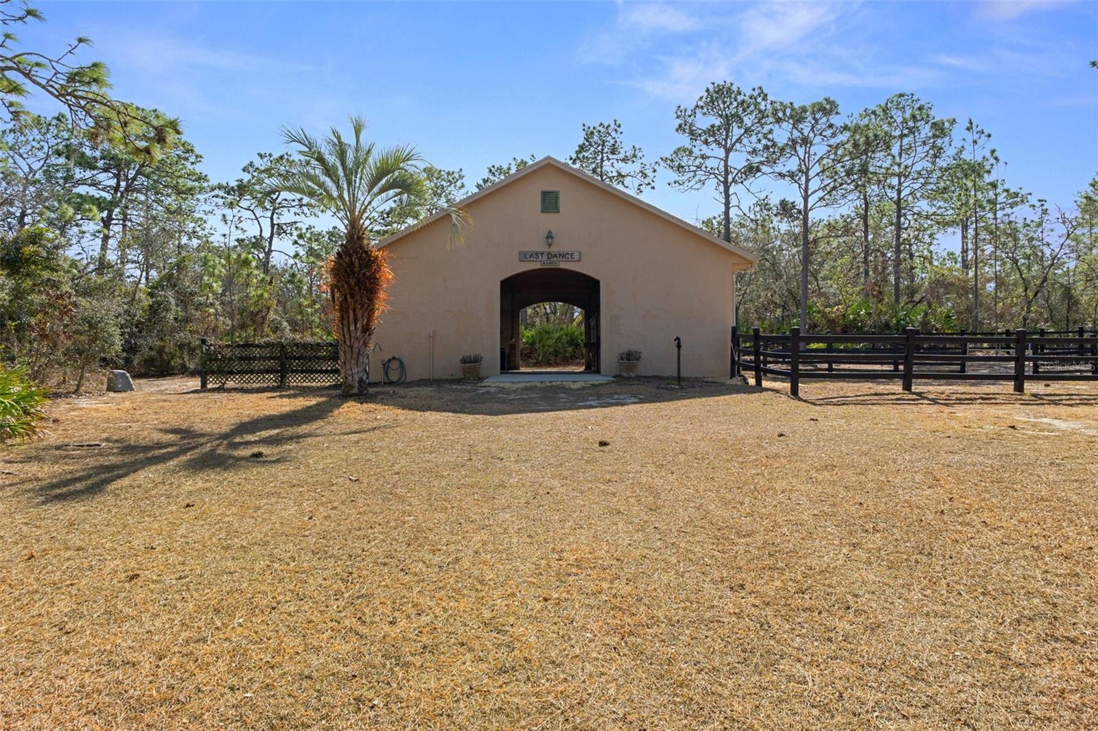 PINE RIDGE UNIT 02 - Residential