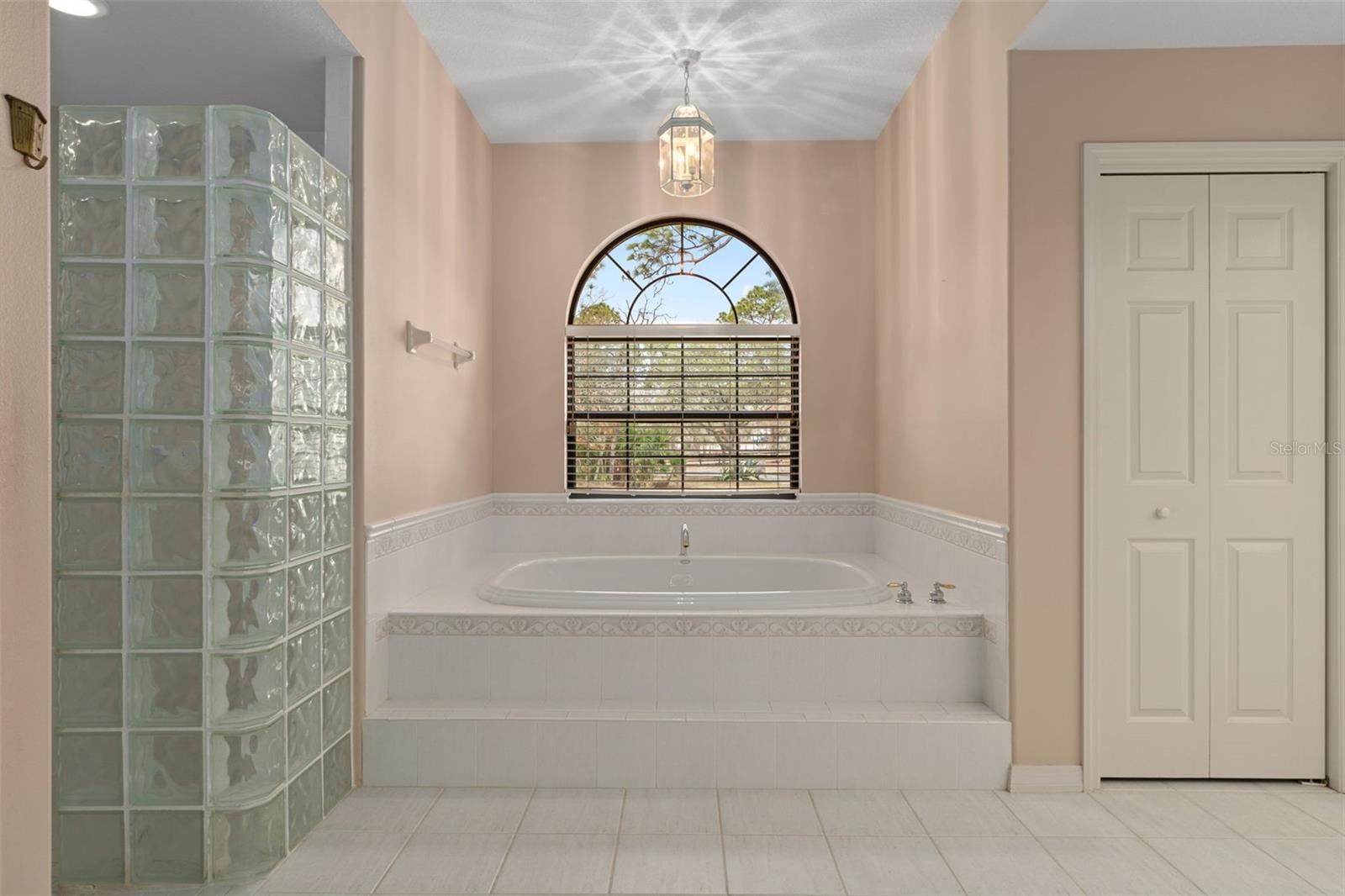 PINE RIDGE UNIT 02 - Residential