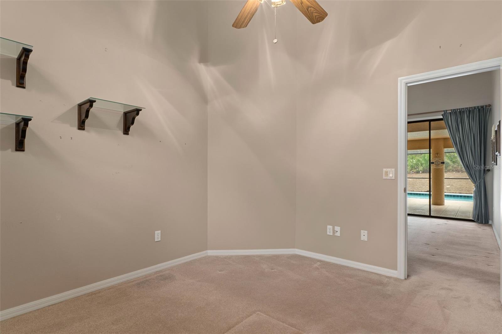 PINE RIDGE UNIT 02 - Residential