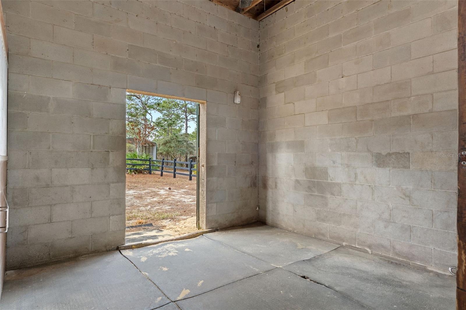 PINE RIDGE UNIT 02 - Residential