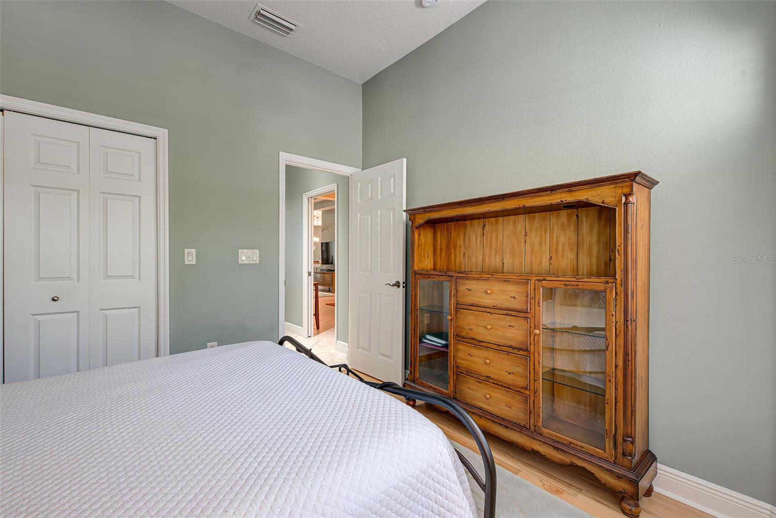 VENICE GOLF & COUNTRY CLUB - Residential Lease