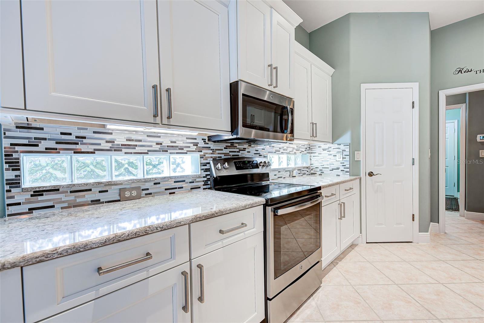 VENICE GOLF & COUNTRY CLUB - Residential Lease