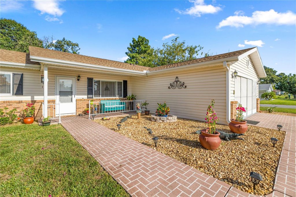 Photo of 17970 SE 102nd Court, Summerfield, FL 34491 (MLS # G5098895)