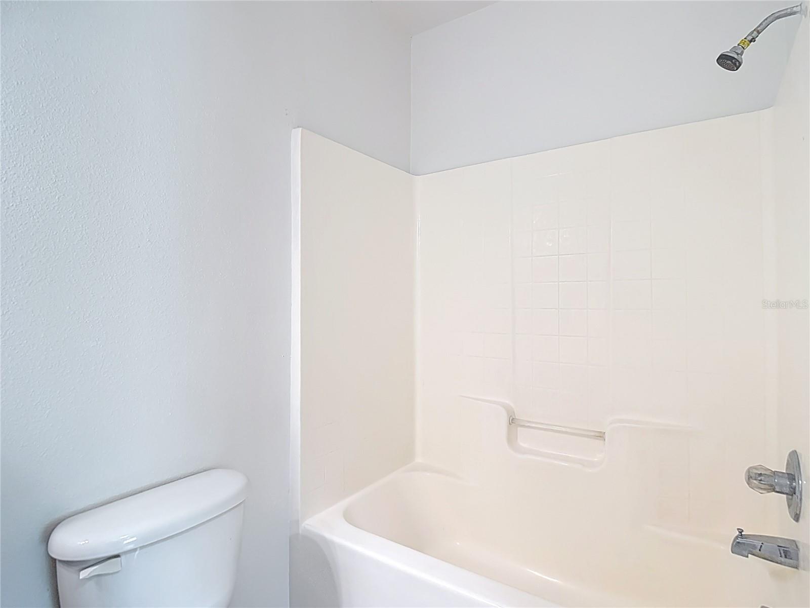 VILLAGES OF BLOOMINGDALE CONDO - Residential