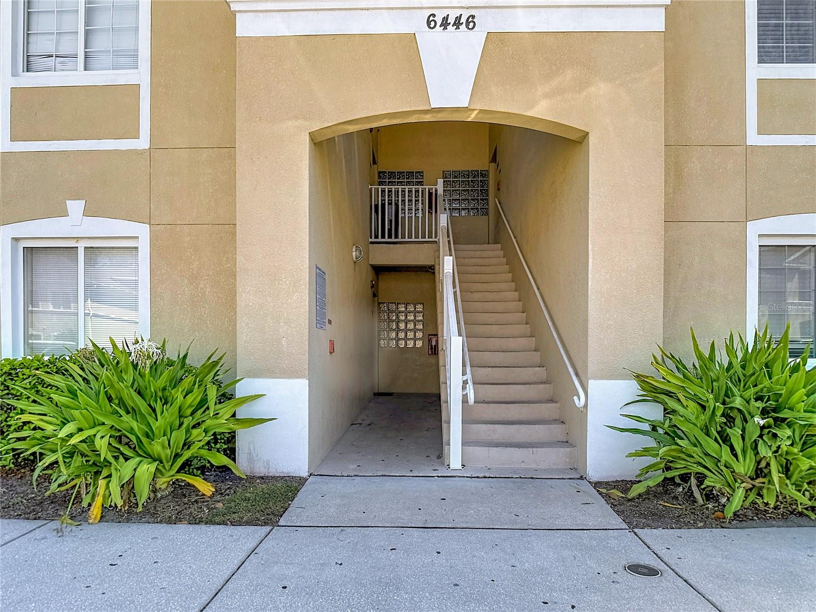 VILLAGES OF BLOOMINGDALE CONDO - Residential