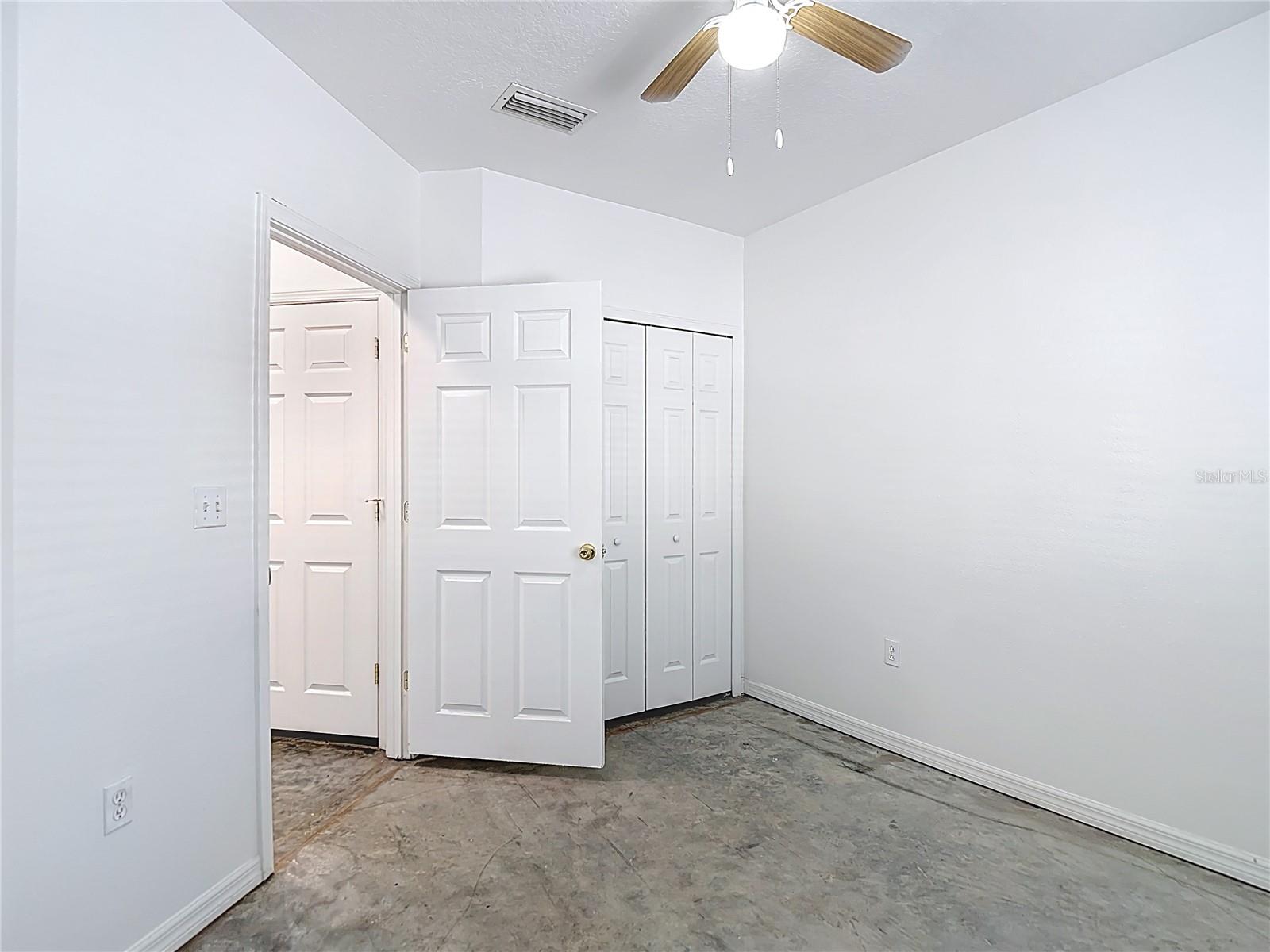 VILLAGES OF BLOOMINGDALE CONDO - Residential