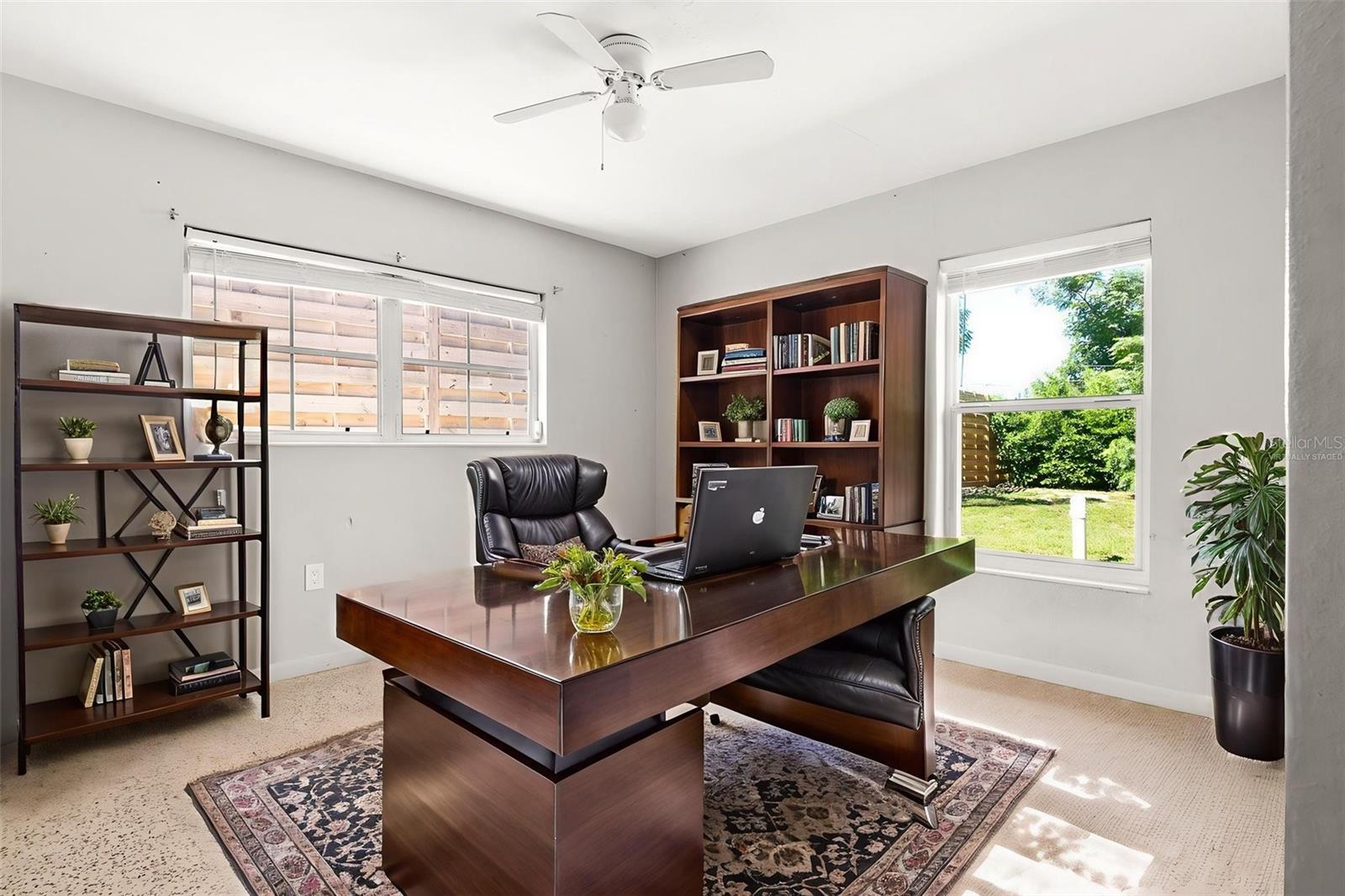 SOUTH GATE - Residential
