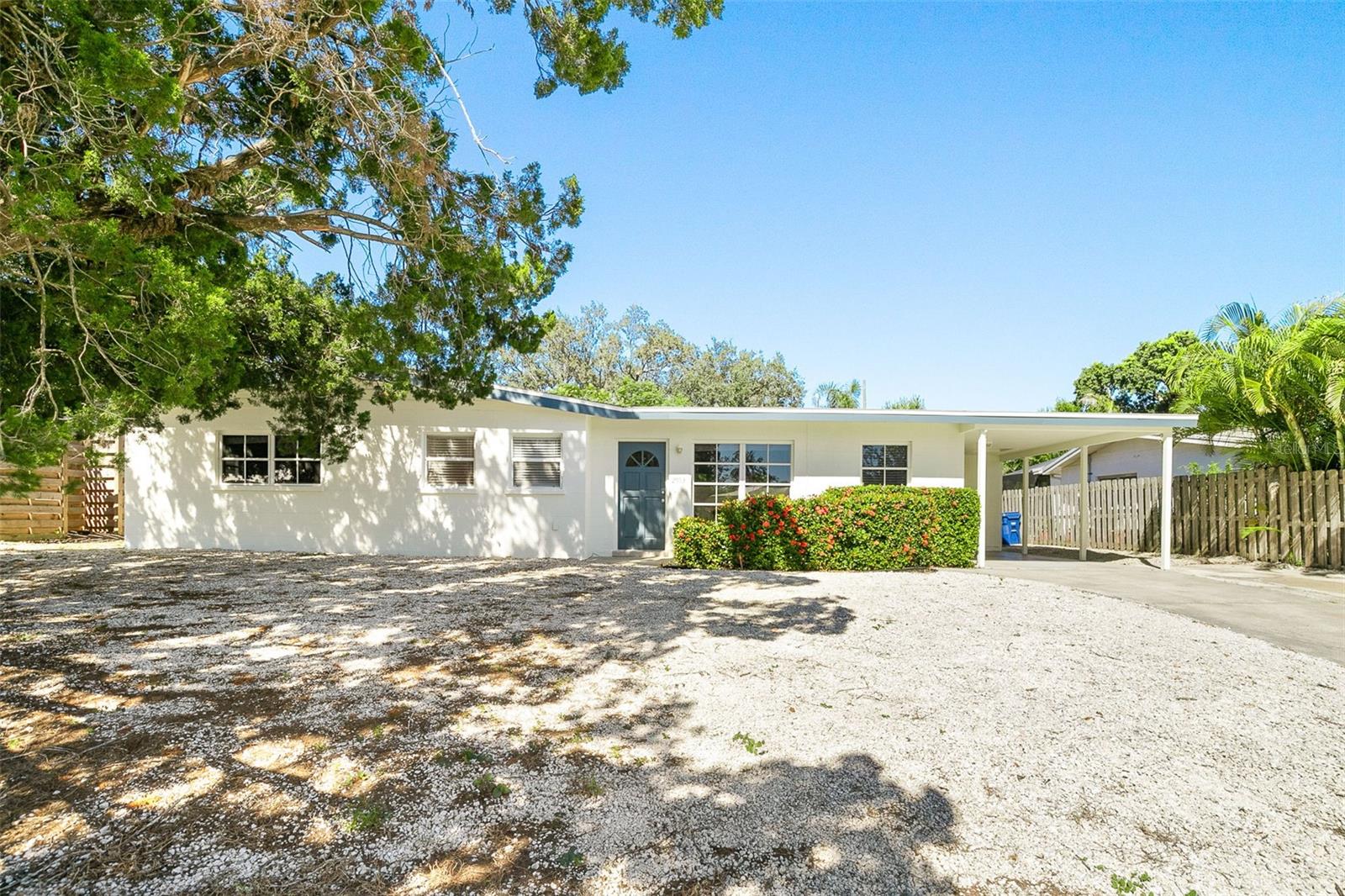 SOUTH GATE - Residential