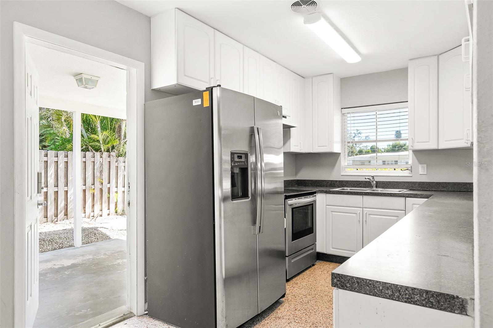 SOUTH GATE - Residential