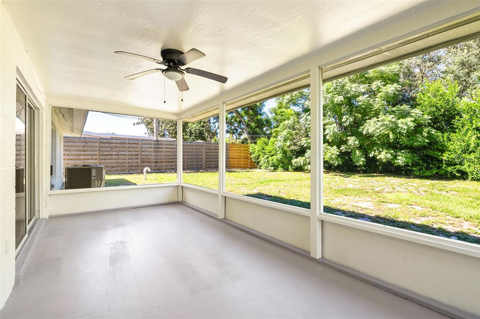 SOUTH GATE - Residential