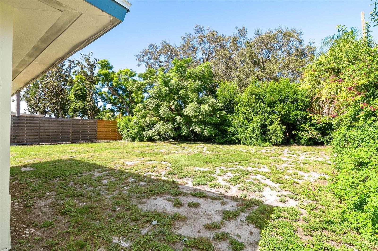 SOUTH GATE - Residential