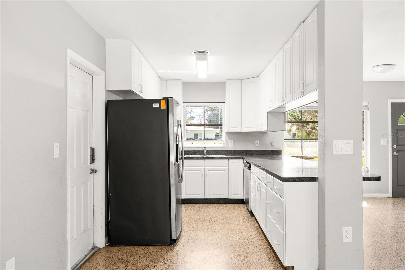 SOUTH GATE - Residential