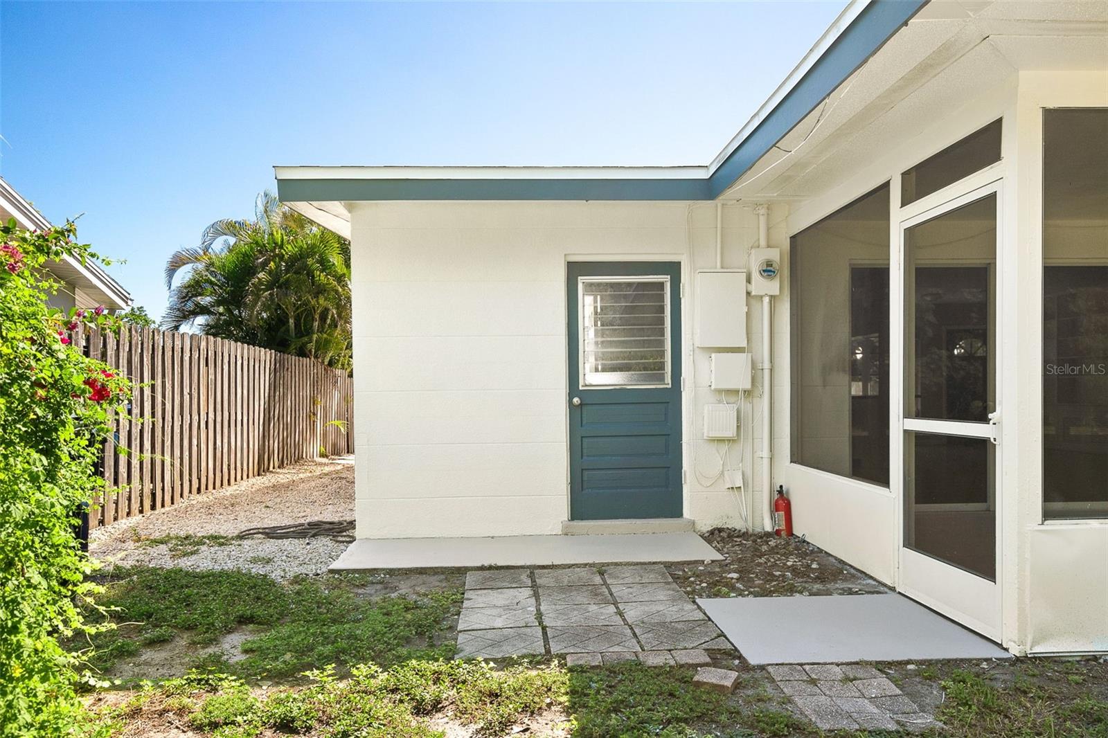 SOUTH GATE - Residential