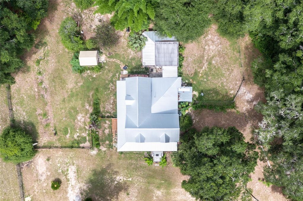 Photo of 4812 NE 255th Drive, Melrose, FL 32666 (MLS # GC534625)