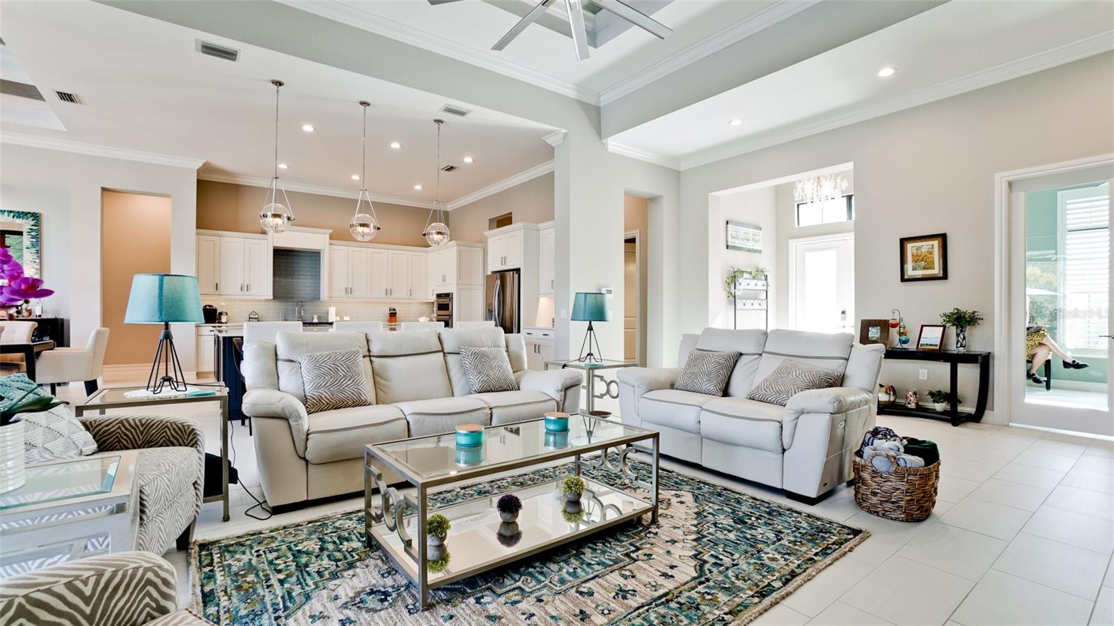 COUNTRY CLUB EAST AT LAKEWD RNCH YY1-4 - Residential