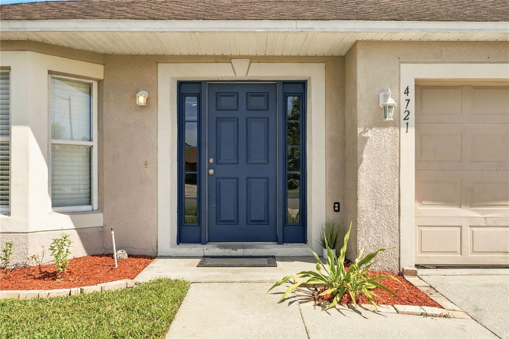 Photo of 4721 Preserve Boulevard, Saint Cloud, FL 34772 (MLS # S5158539)