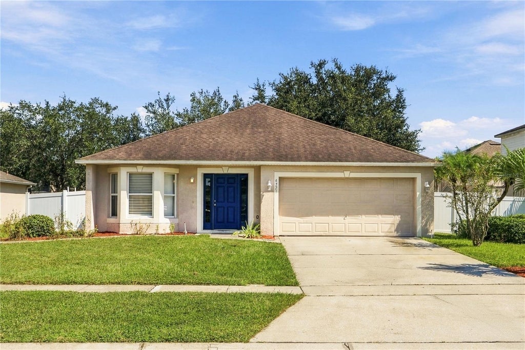 Photo of 4721 Preserve Boulevard, Saint Cloud, FL 34772 (MLS # S5158539)