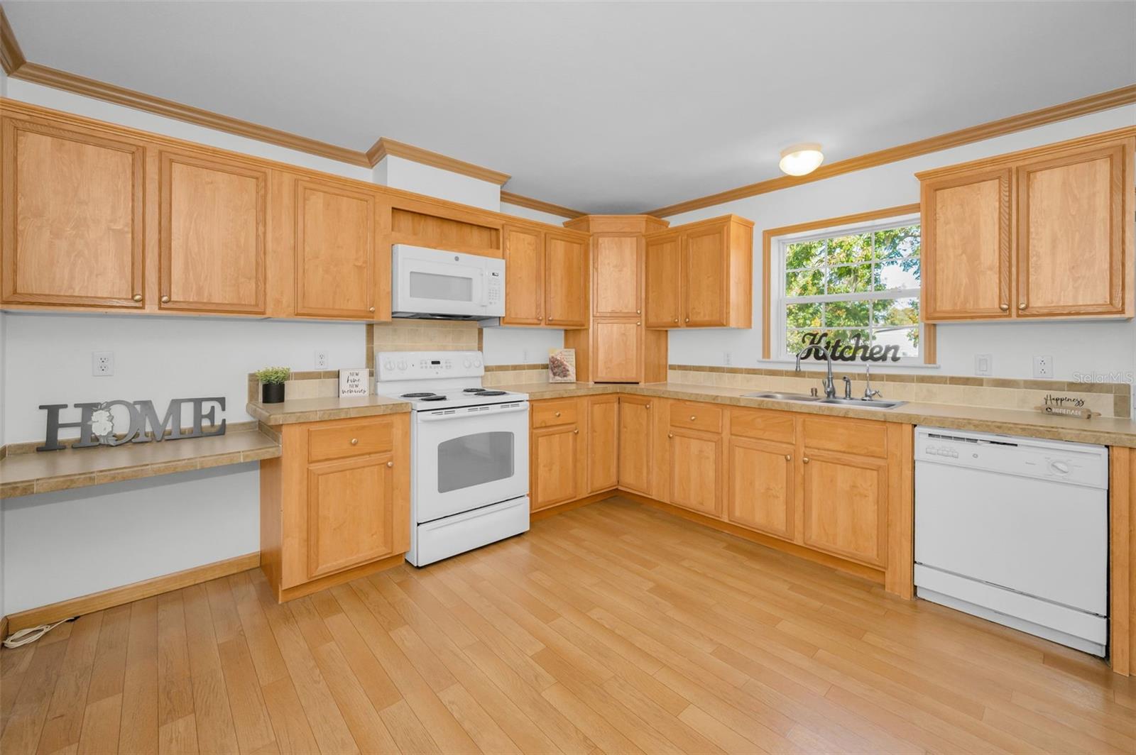 PARKWOOD ACRES - Residential