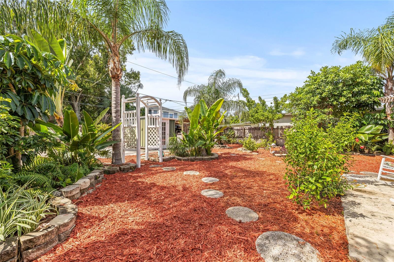 BOARDMAN & GOETZ OF DAVISTA - Residential