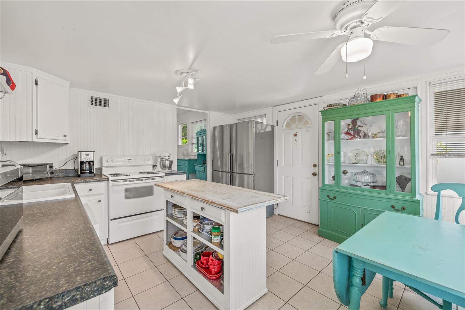 BOARDMAN & GOETZ OF DAVISTA - Residential