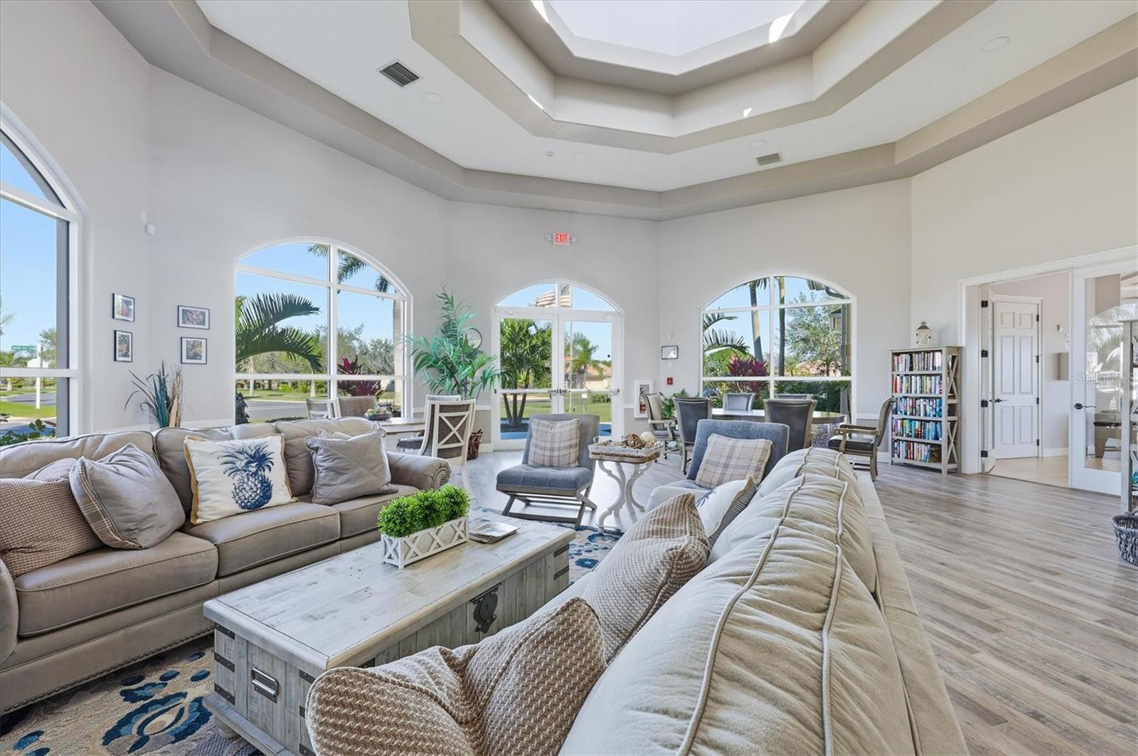 TALON BAY - Residential