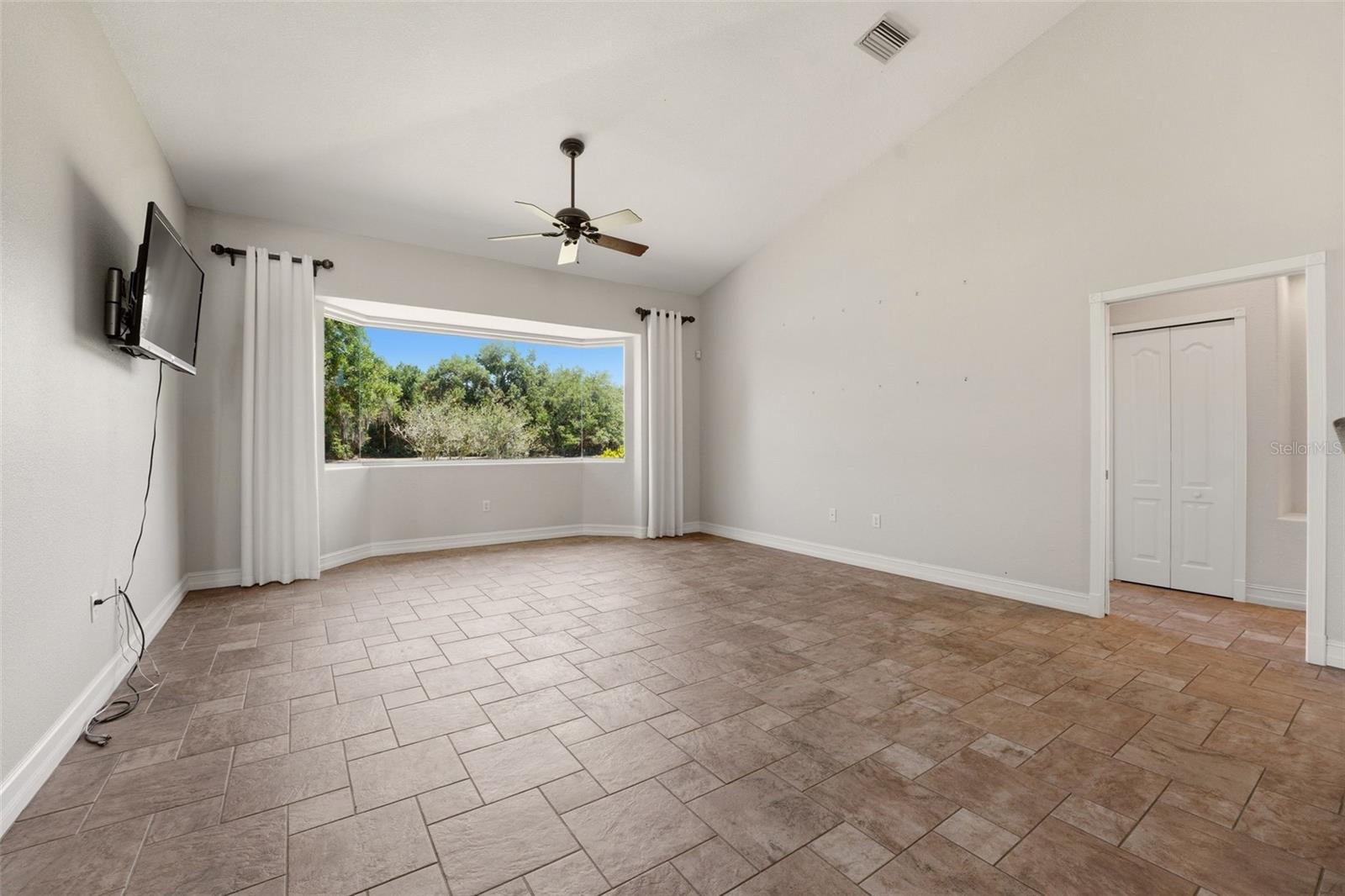SUNNYBREEZE OAKS SUB - Residential