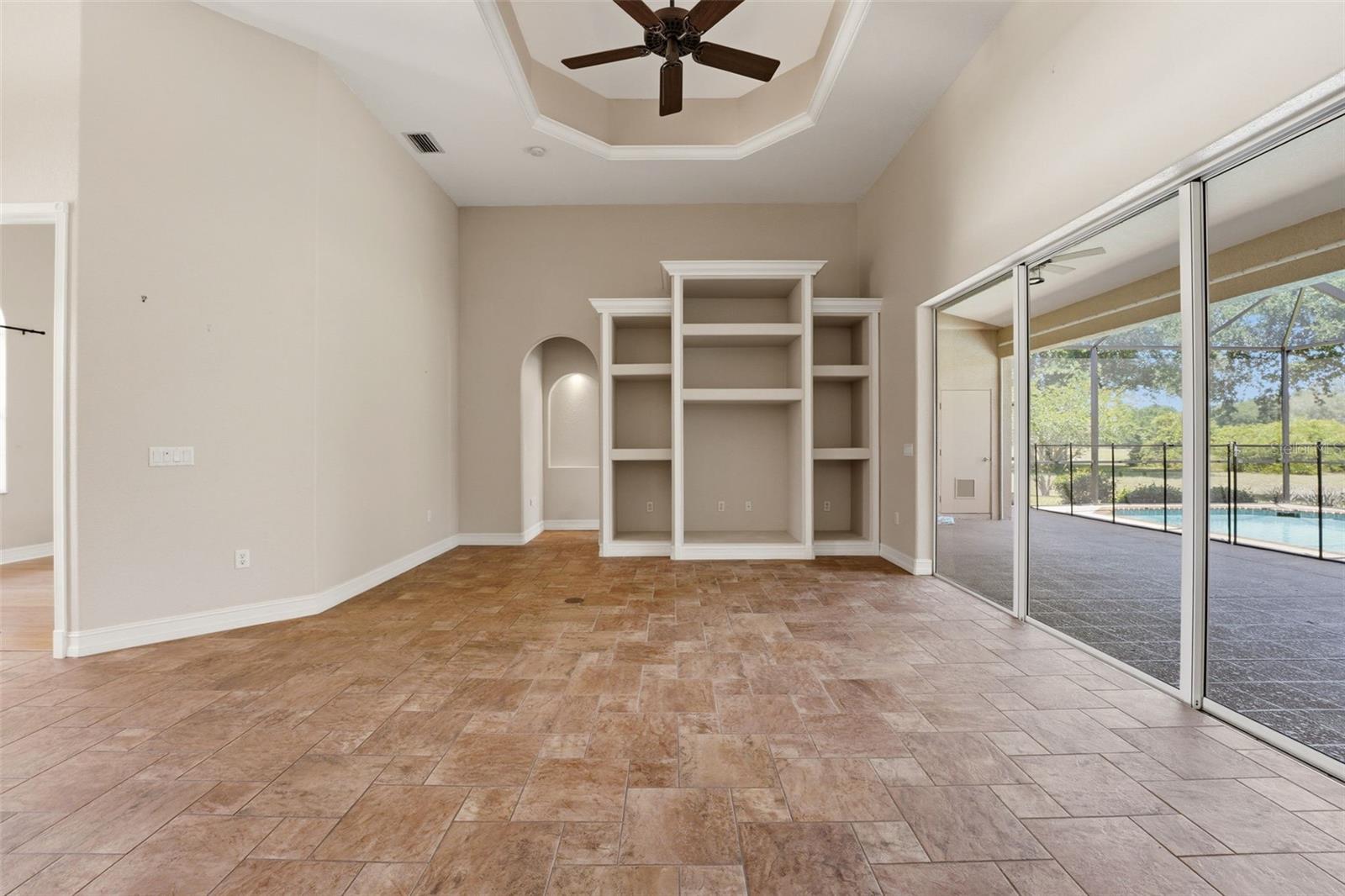SUNNYBREEZE OAKS SUB - Residential