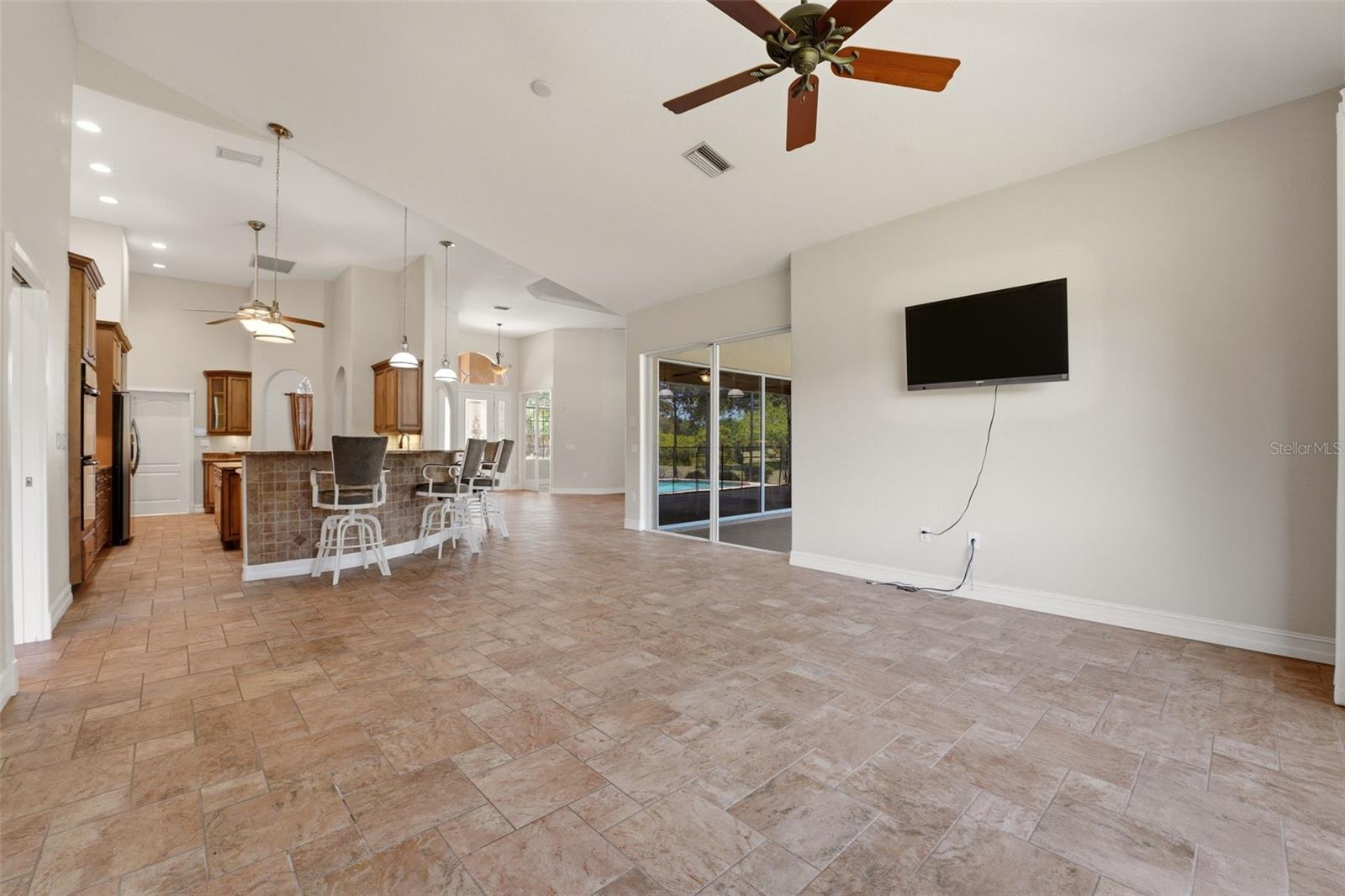 SUNNYBREEZE OAKS SUB - Residential