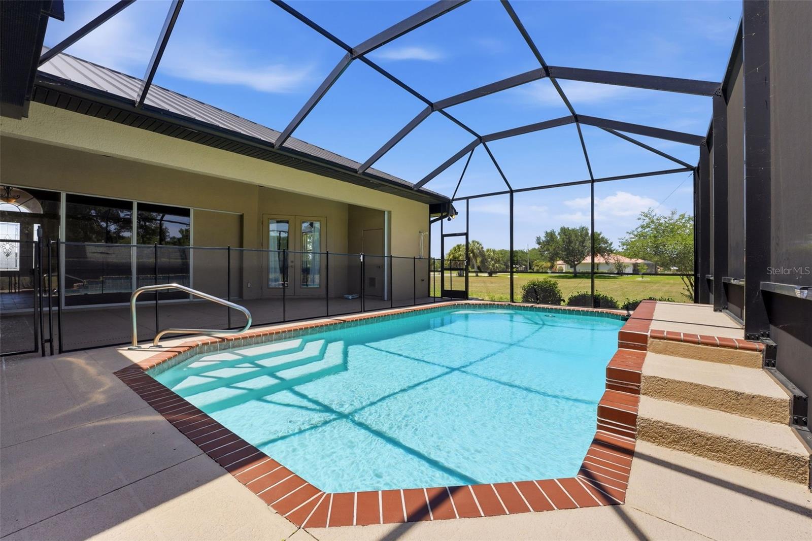 SUNNYBREEZE OAKS SUB - Residential