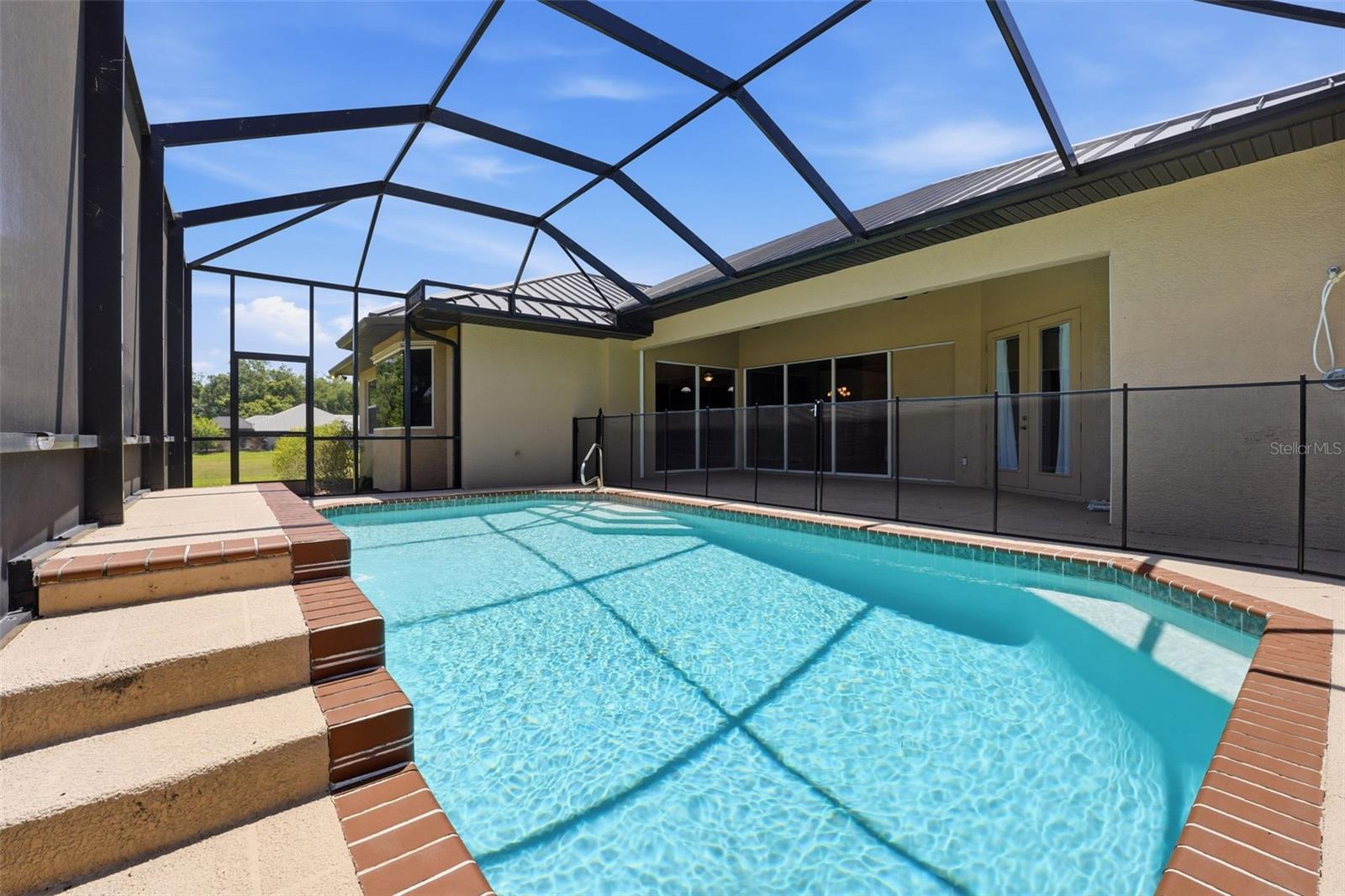 SUNNYBREEZE OAKS SUB - Residential