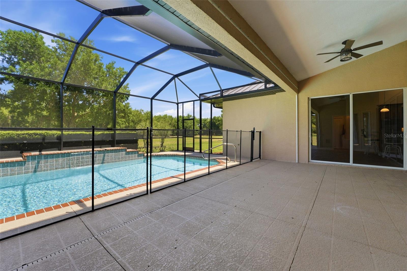 SUNNYBREEZE OAKS SUB - Residential