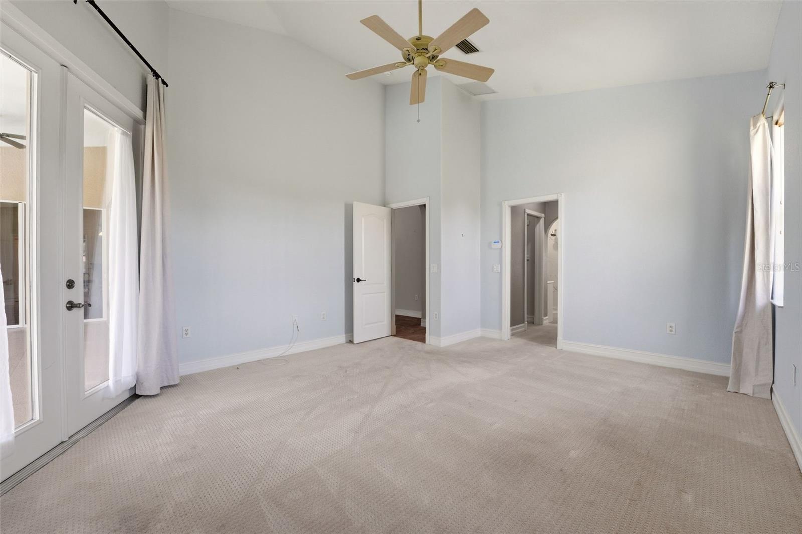 SUNNYBREEZE OAKS SUB - Residential