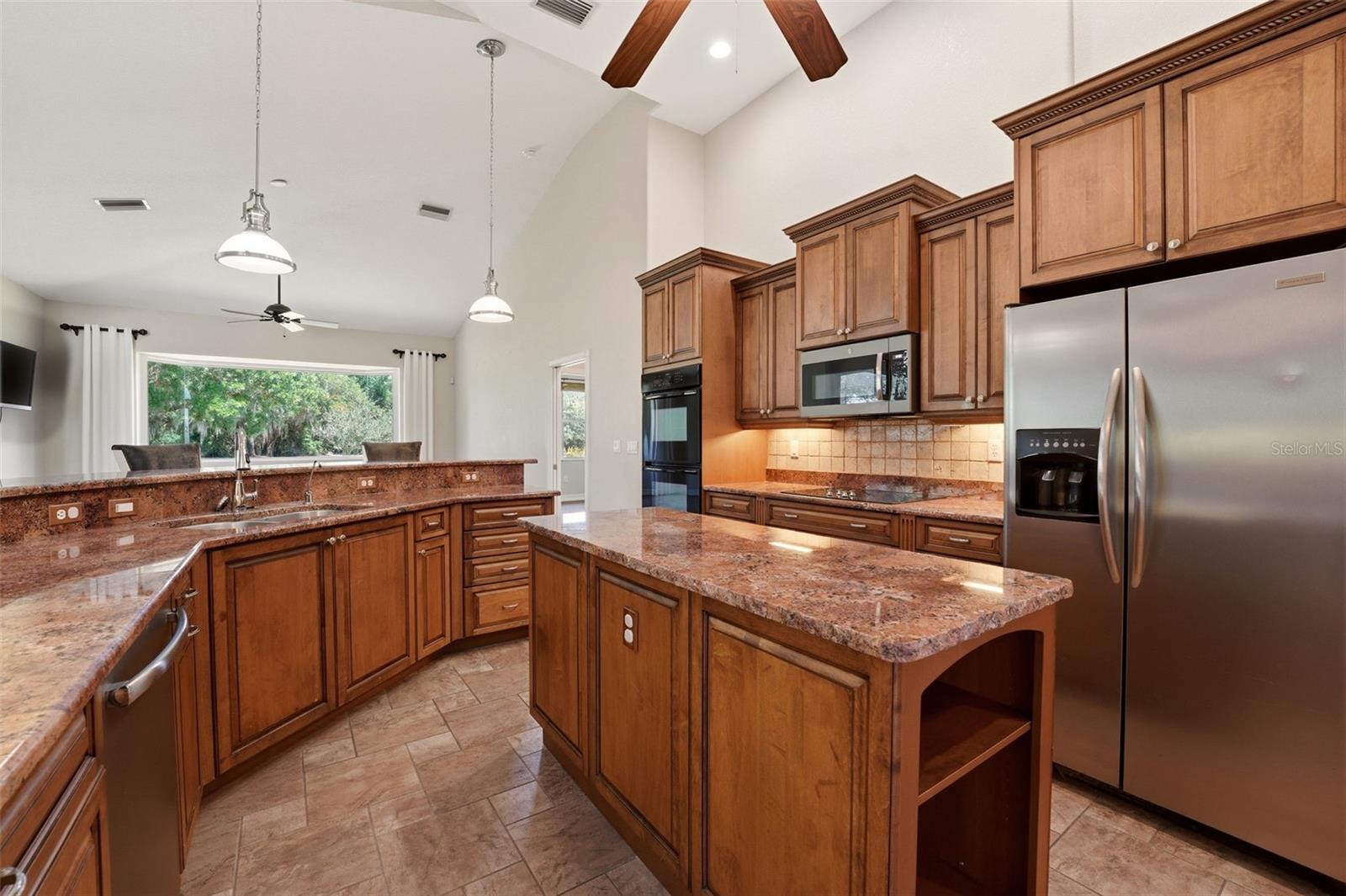 SUNNYBREEZE OAKS SUB - Residential