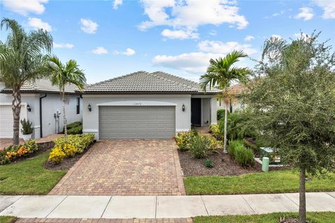 Photo of 13479 Nobilio Street, Venice, FL 34293 (MLS # N6140646)