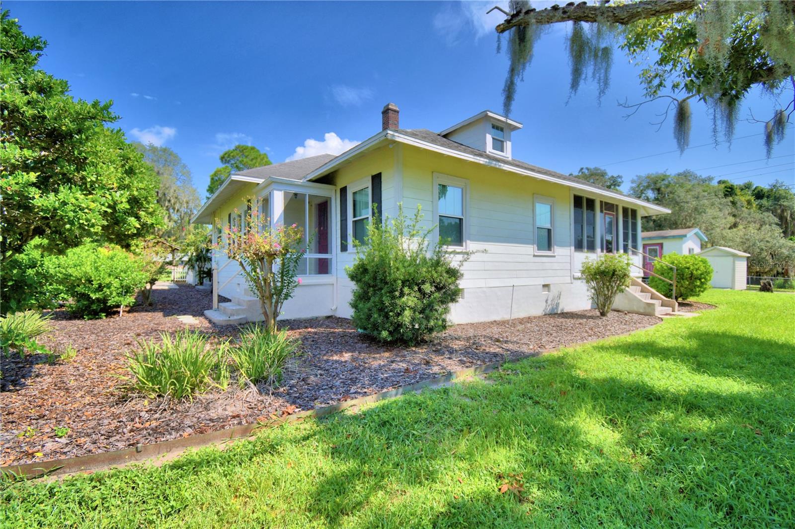 1070 S LAKE SHORE WAY