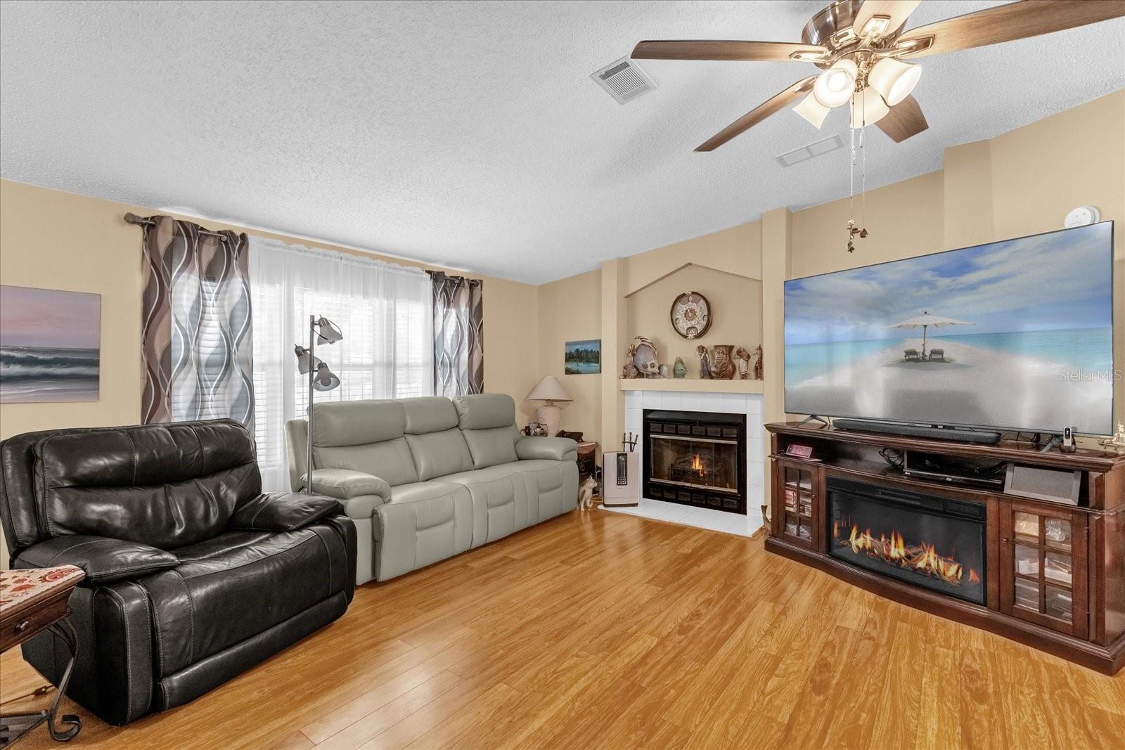 PLUM LAKE ESTATES SUB - Residential