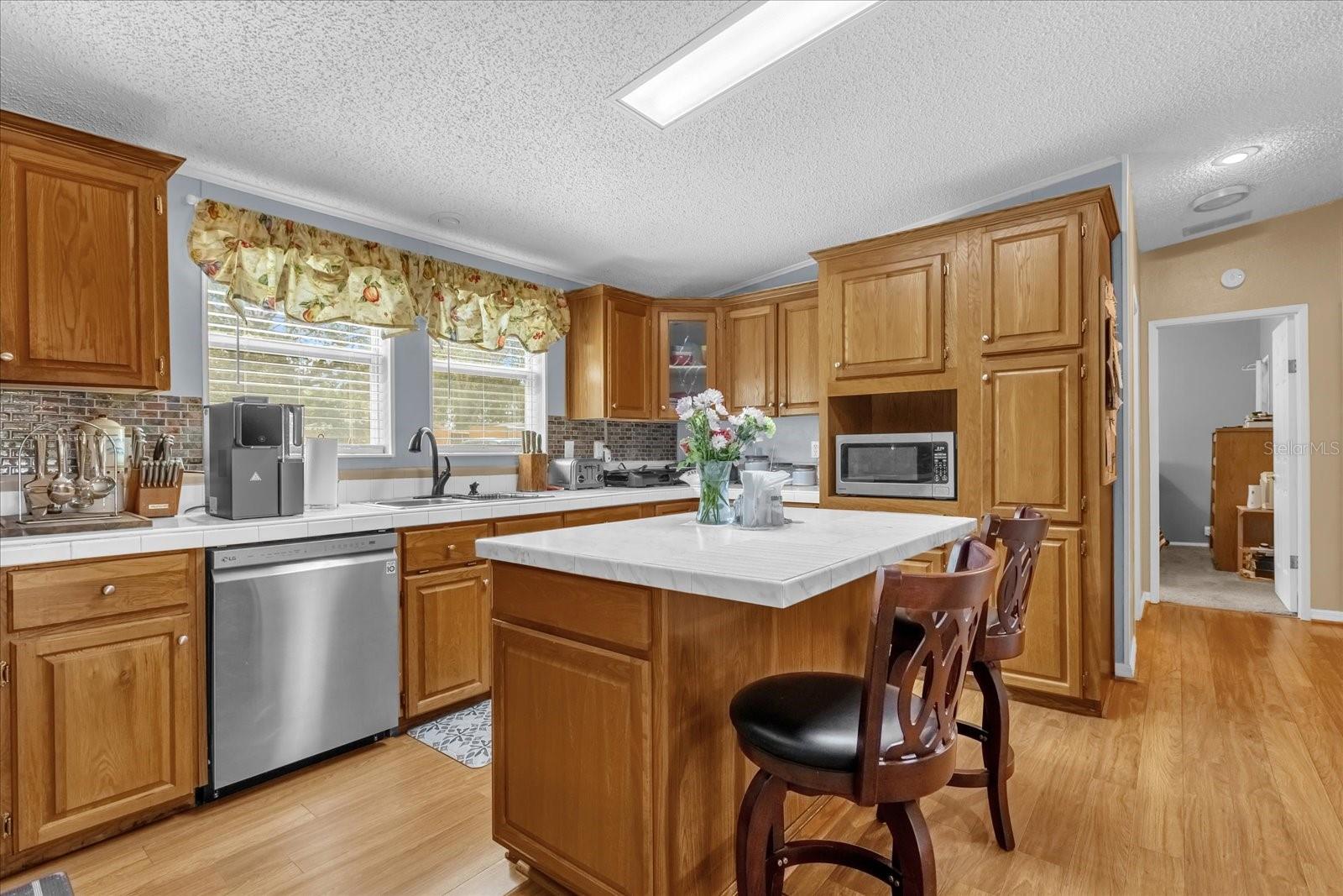 PLUM LAKE ESTATES SUB - Residential