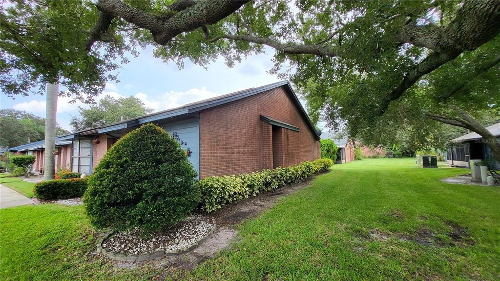 Photo of 2906 Squire Oak Court, Saint Cloud, FL 34769 (MLS # S5133987)