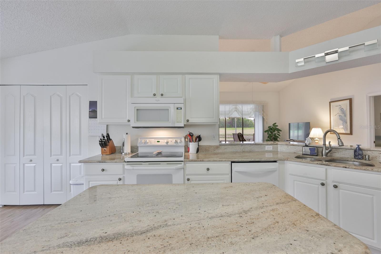 VILLEROY CONDO - Residential